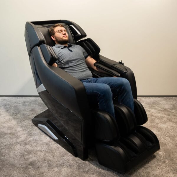 Ultra Plus 3D massage chair - Image 2