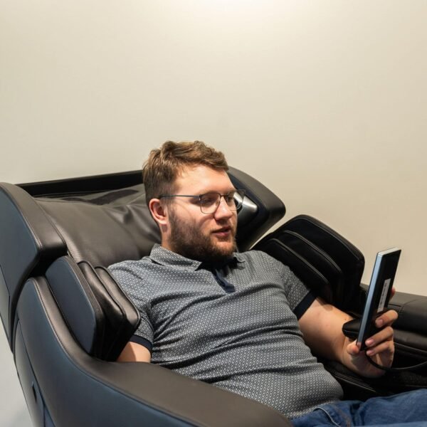 Ultra Plus 3D massage chair - Image 16