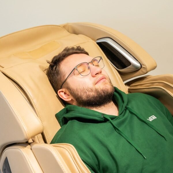 Ultra Plus 3D massage chair - Image 5